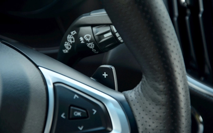 Ford EDGE cena 165890 przebieg: 70000, rok produkcji 2019 z Supraśl małe 704